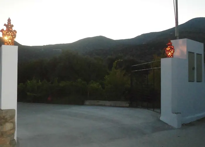 Perivoli Platis Gialos (Sifnos)